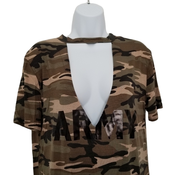 Forever 21 Choker Cutout Logo ARMY Top T-shirt. - Picture 2 of 5